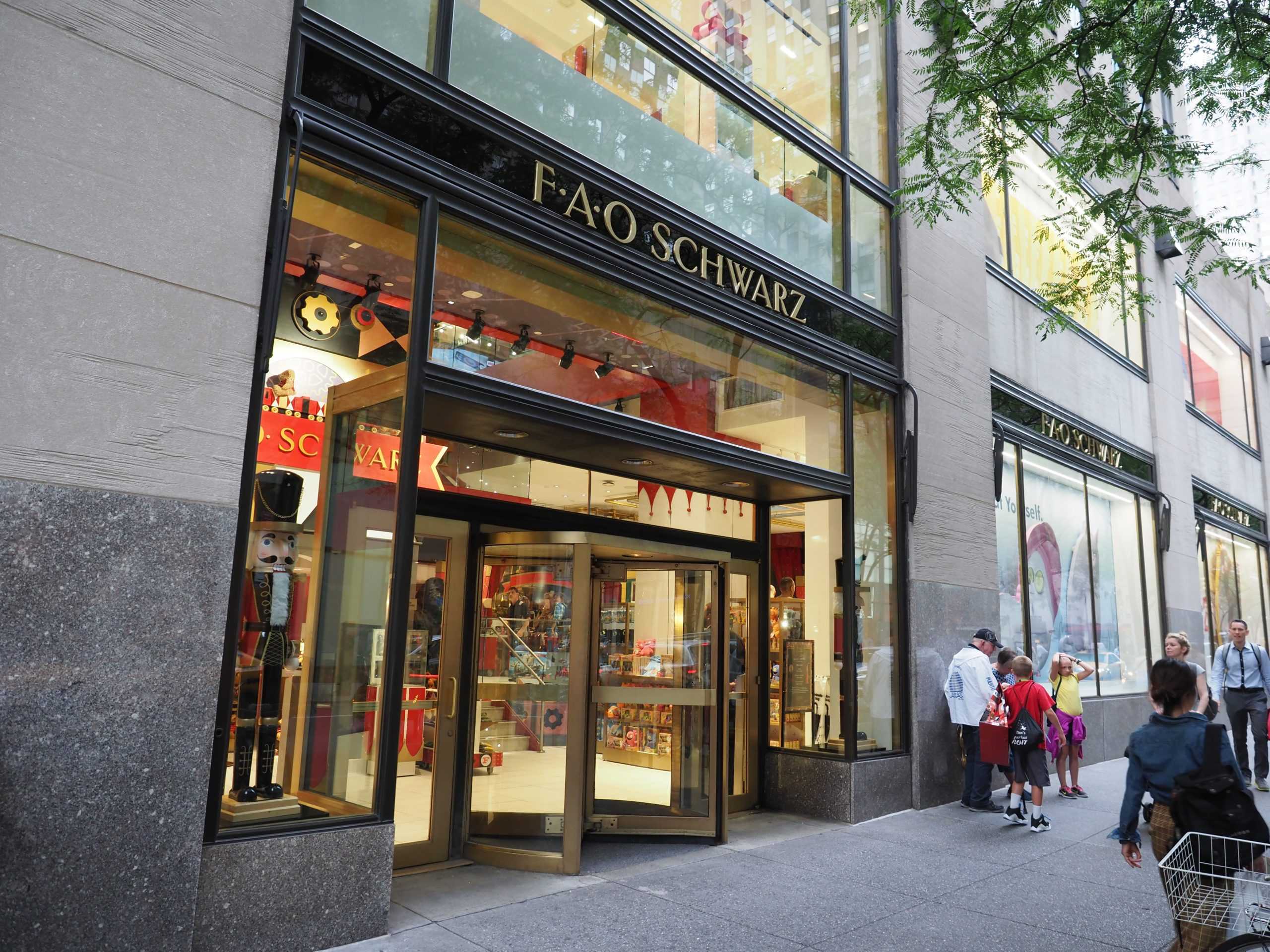 FAO Schwarz Welcomes Target to Its World